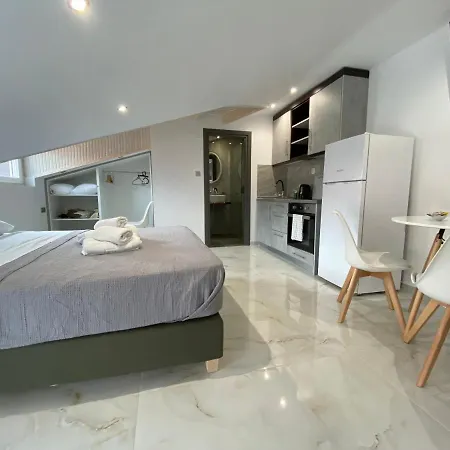 ألميرا فندق