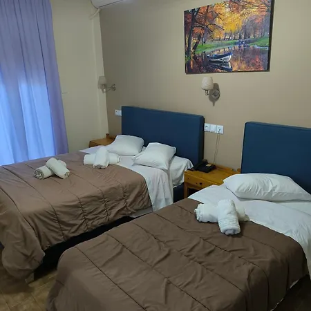 Almira Айя-Триас