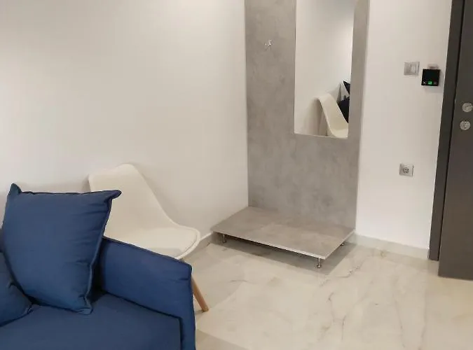 Almira Hotell Agia Trias