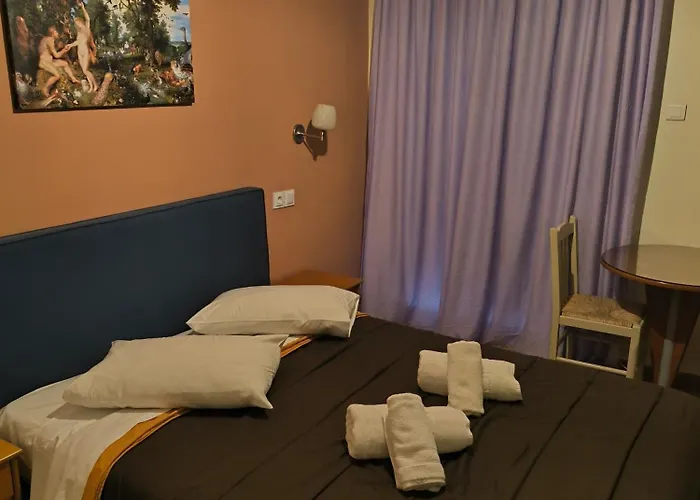 Almira Hotell Agia Trias